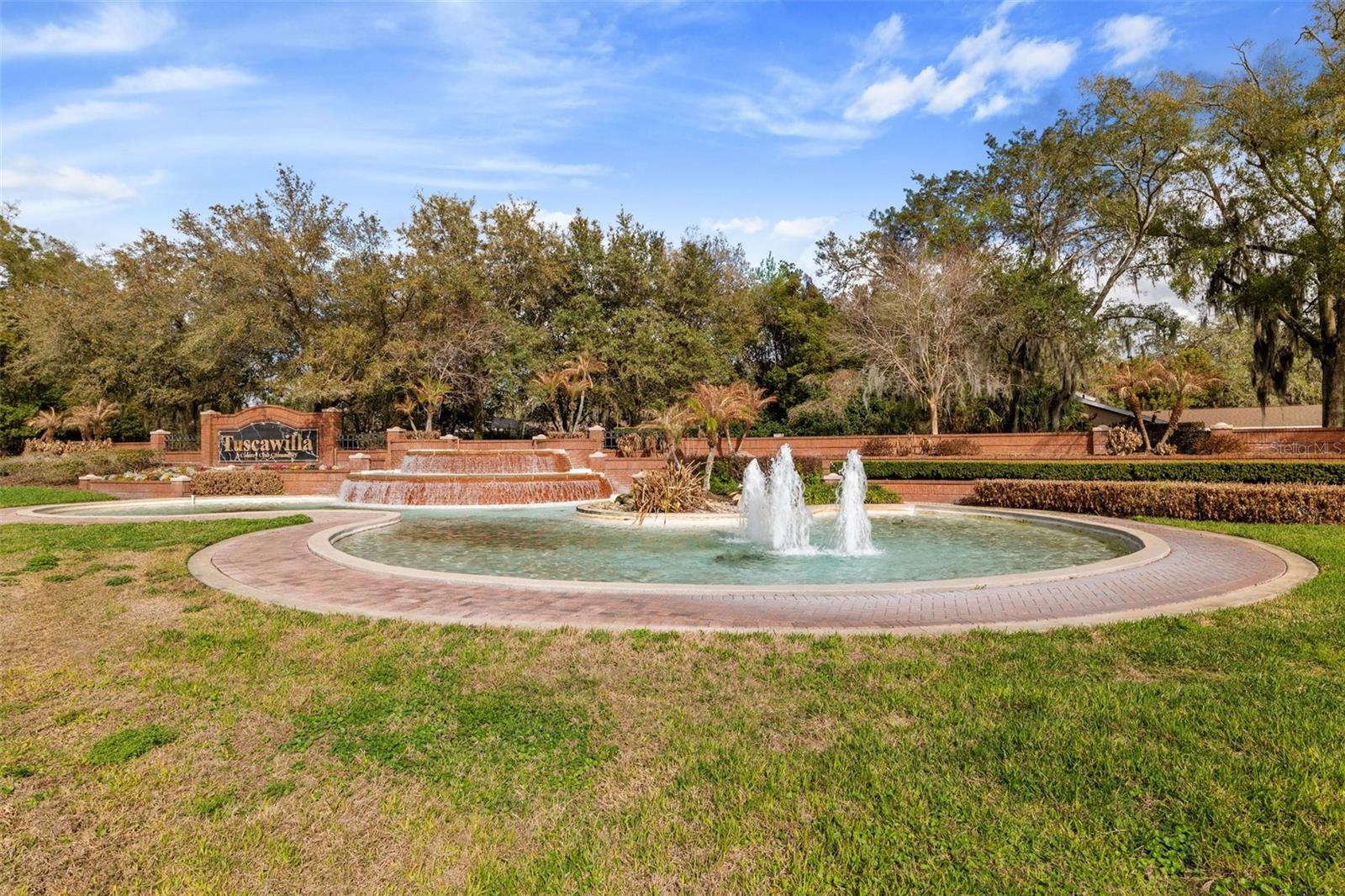 Listing photo id 16 for 1445 Mt Laurel Drive