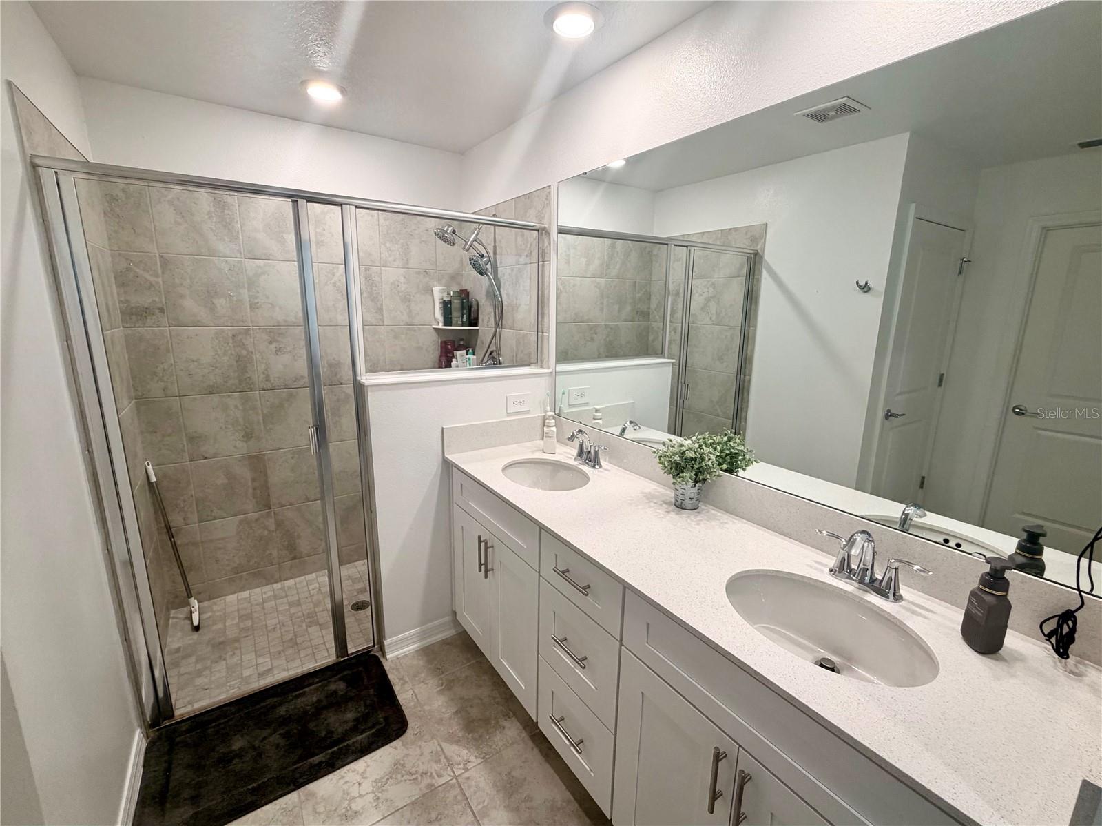 Image 5 of 29 For 5325 Red Coral Circle