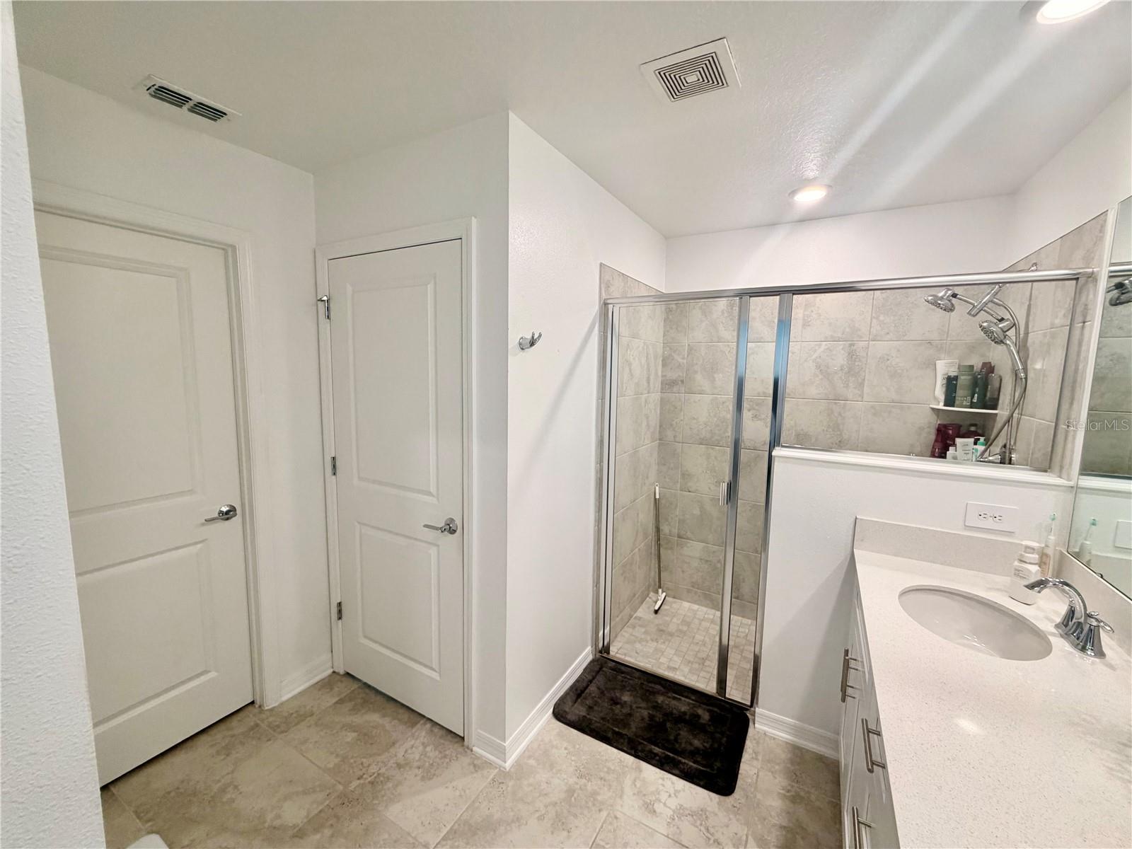 Image 6 of 29 For 5325 Red Coral Circle