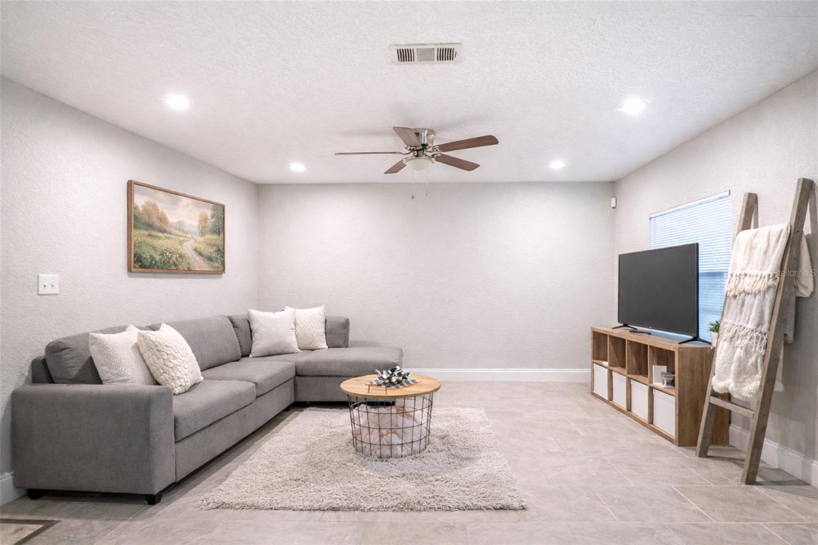 Image 7 of 17 For 4664 Pleasant Valley Court