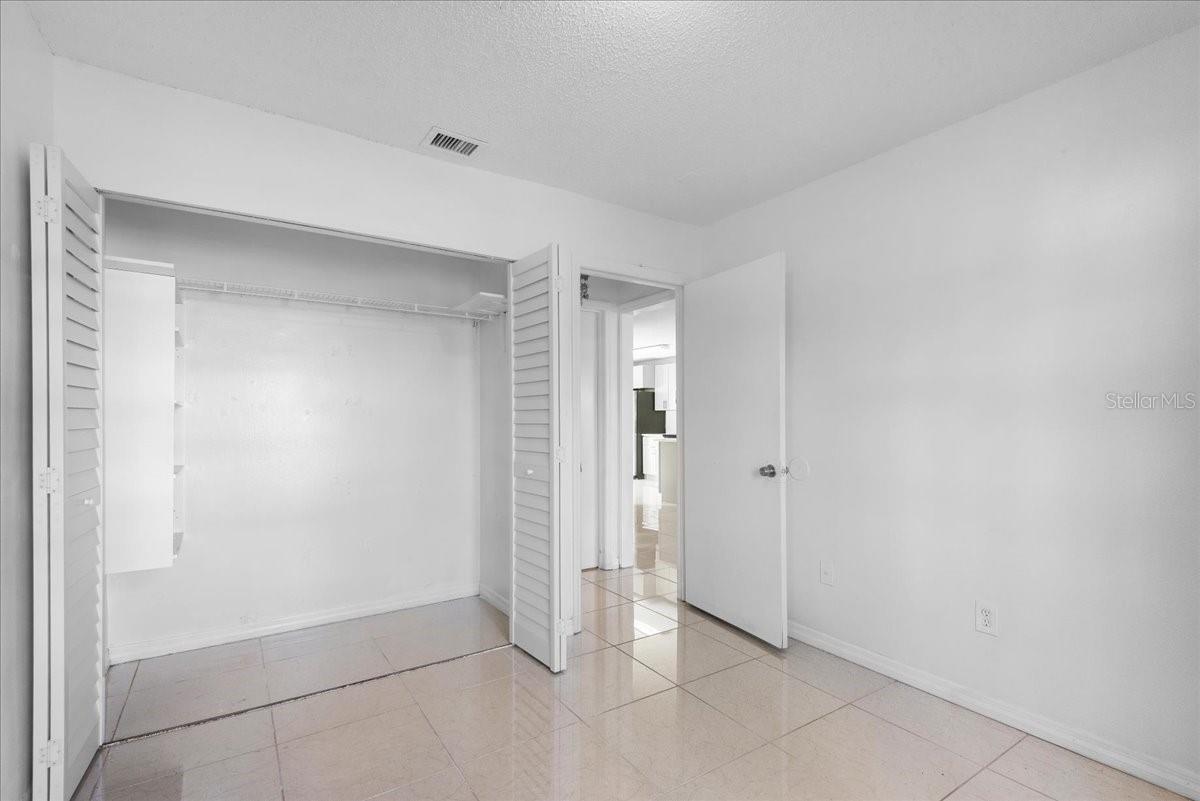 Image 14 of 21 For 3651 Goldenrod Road A101