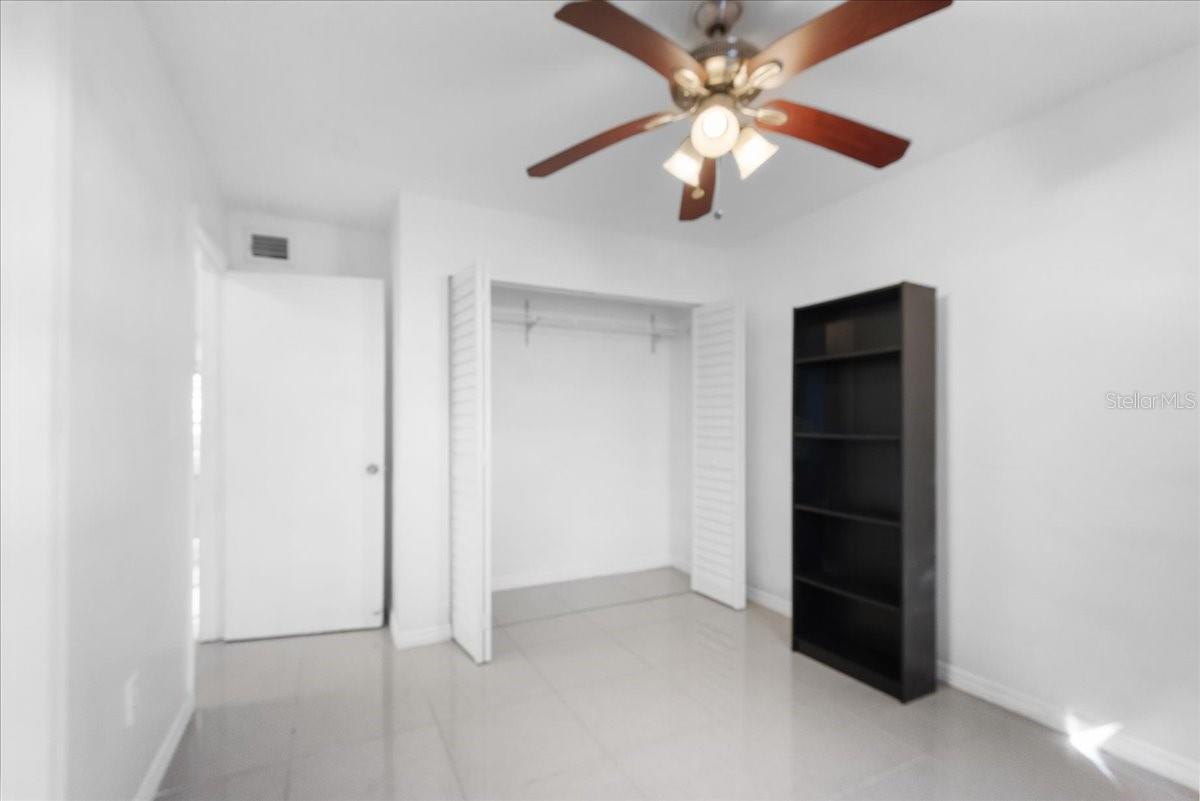 Image 19 of 21 For 3651 Goldenrod Road A101