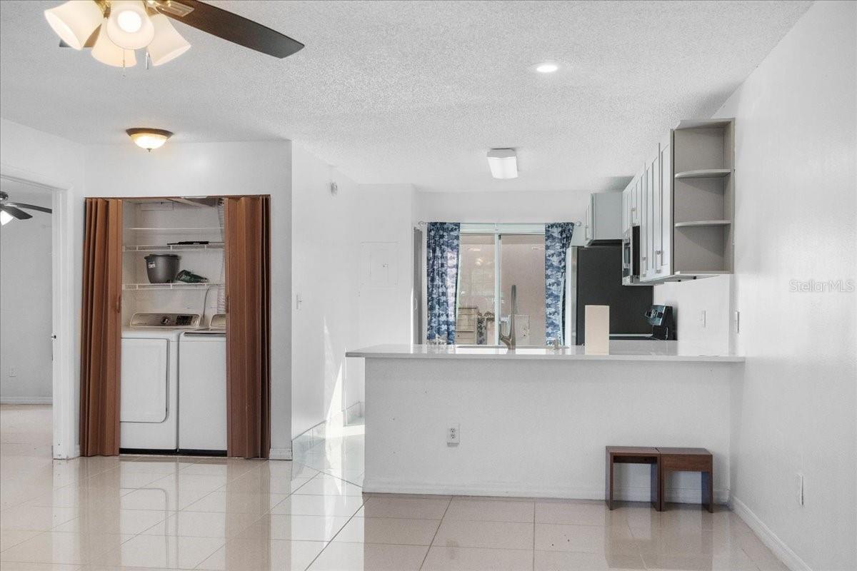 Image 4 of 21 For 3651 Goldenrod Road A101