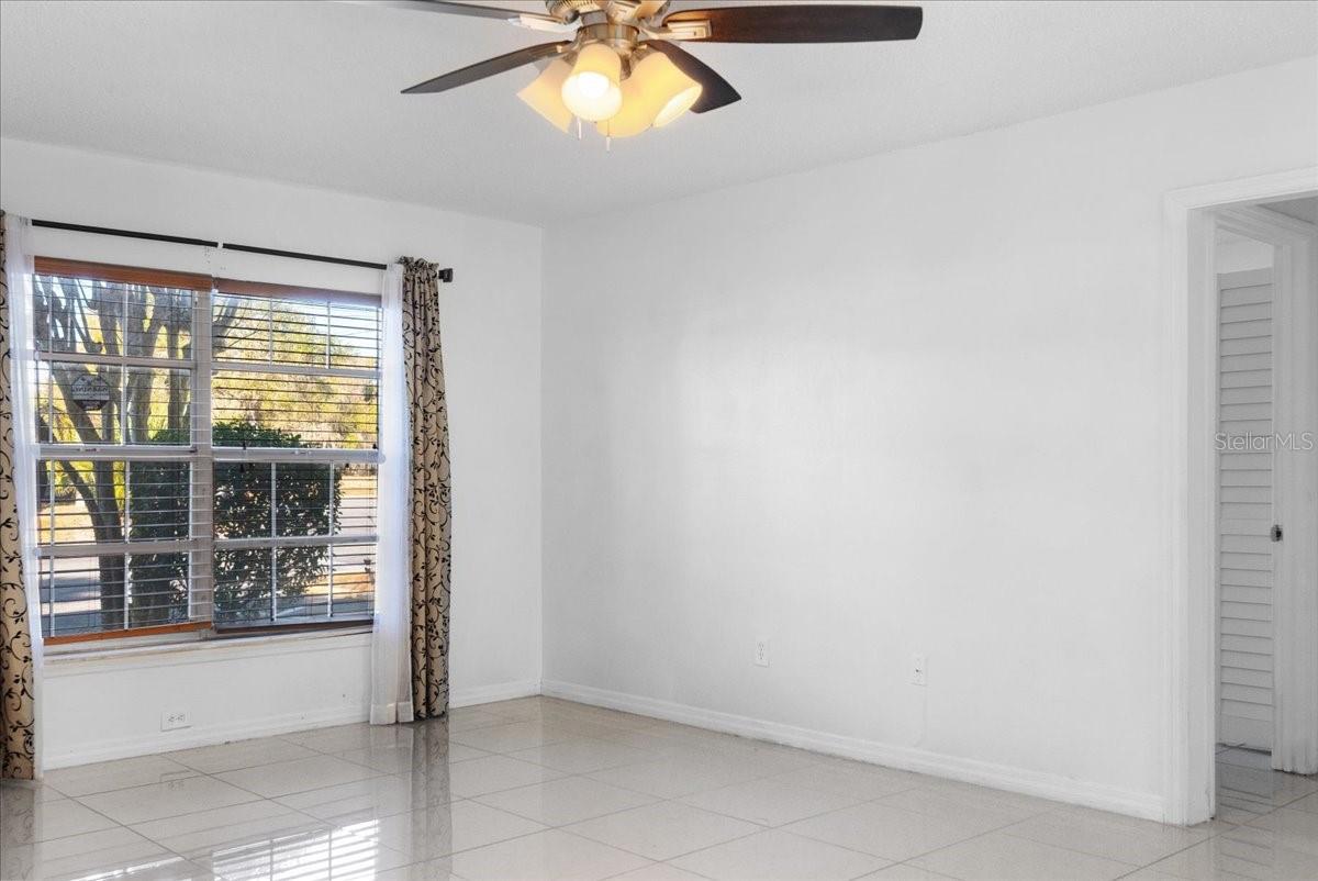 Image 6 of 21 For 3651 Goldenrod Road A101