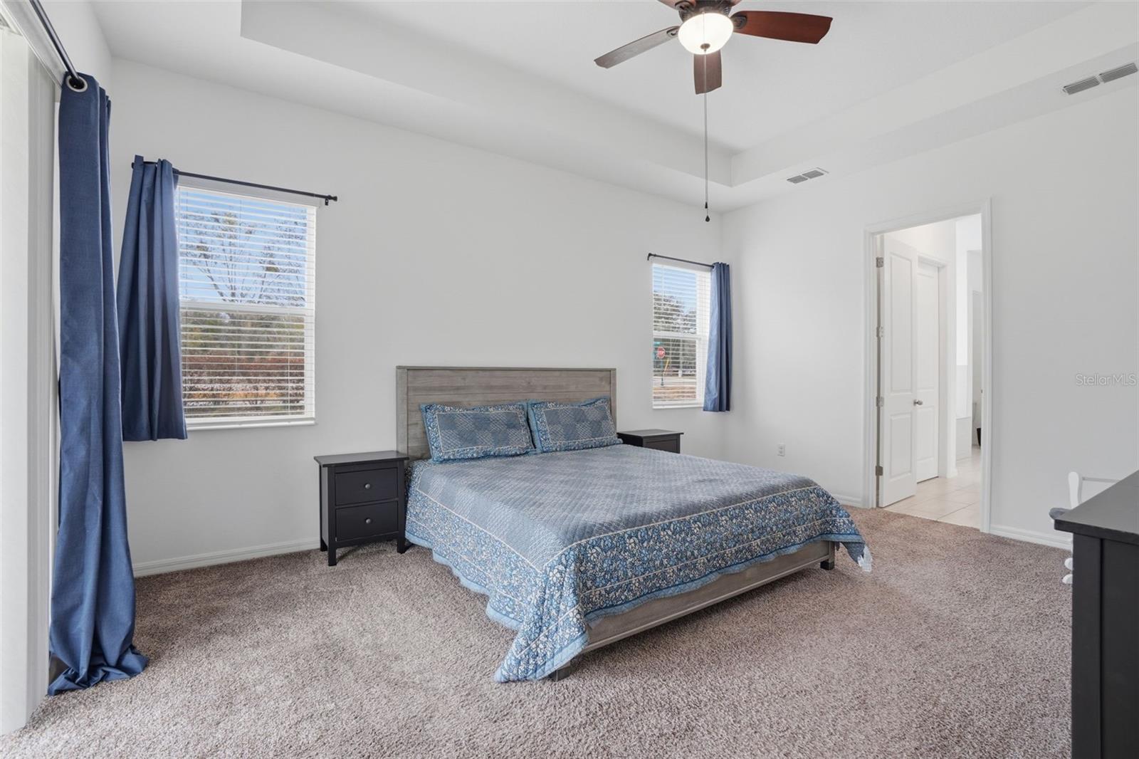 Image 18 of 41 For 16824 Ridgewood Avenue