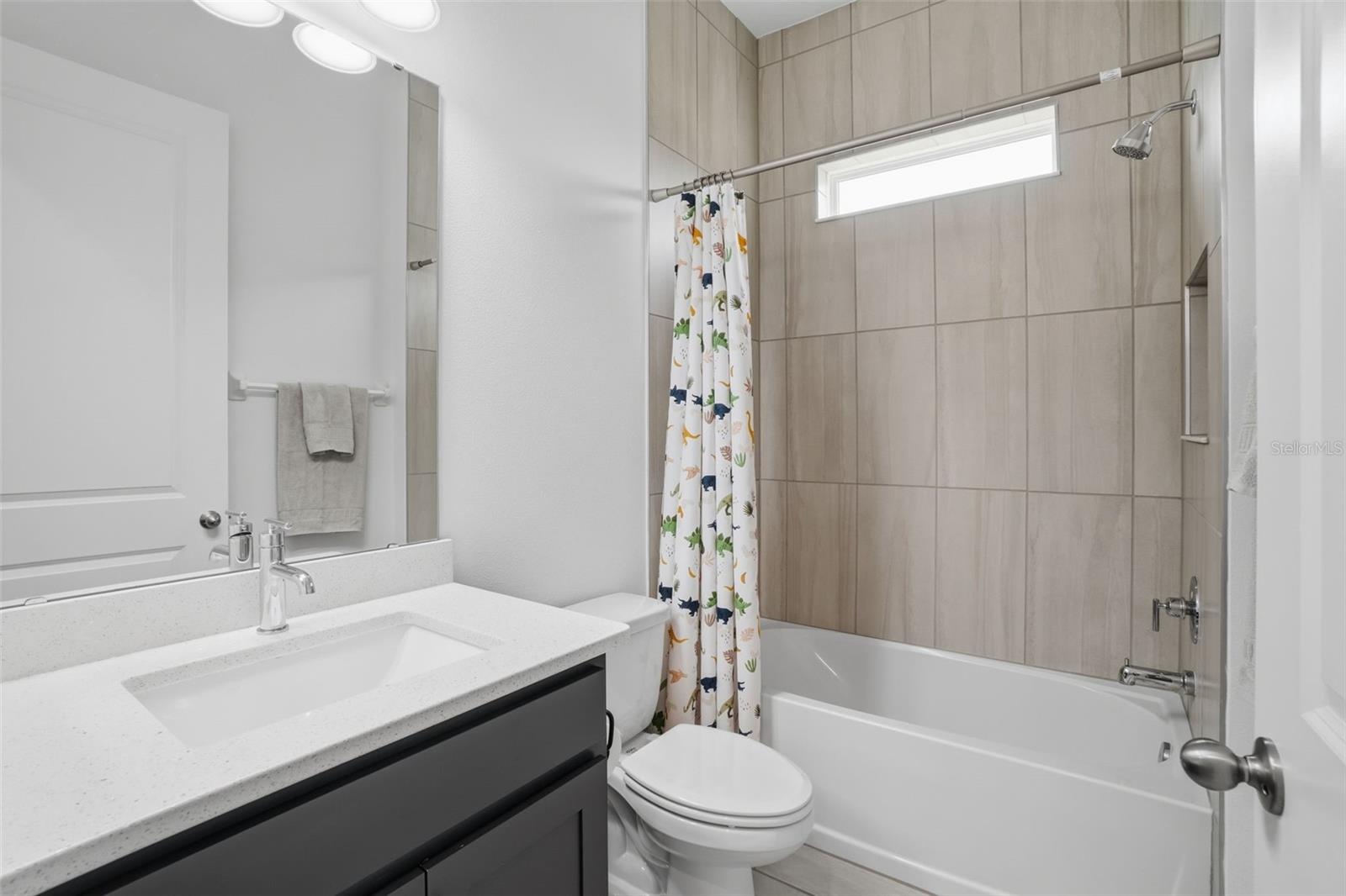 Image 27 of 41 For 16824 Ridgewood Avenue