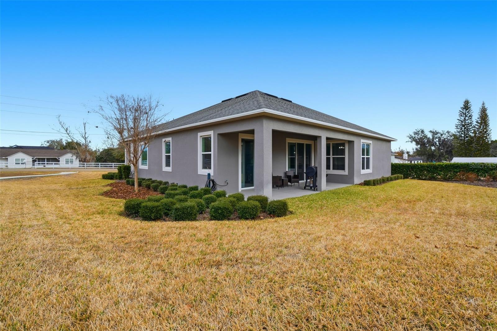 Image 33 of 41 For 16824 Ridgewood Avenue