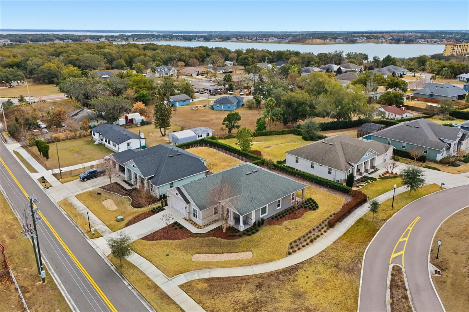 Image 37 of 41 For 16824 Ridgewood Avenue