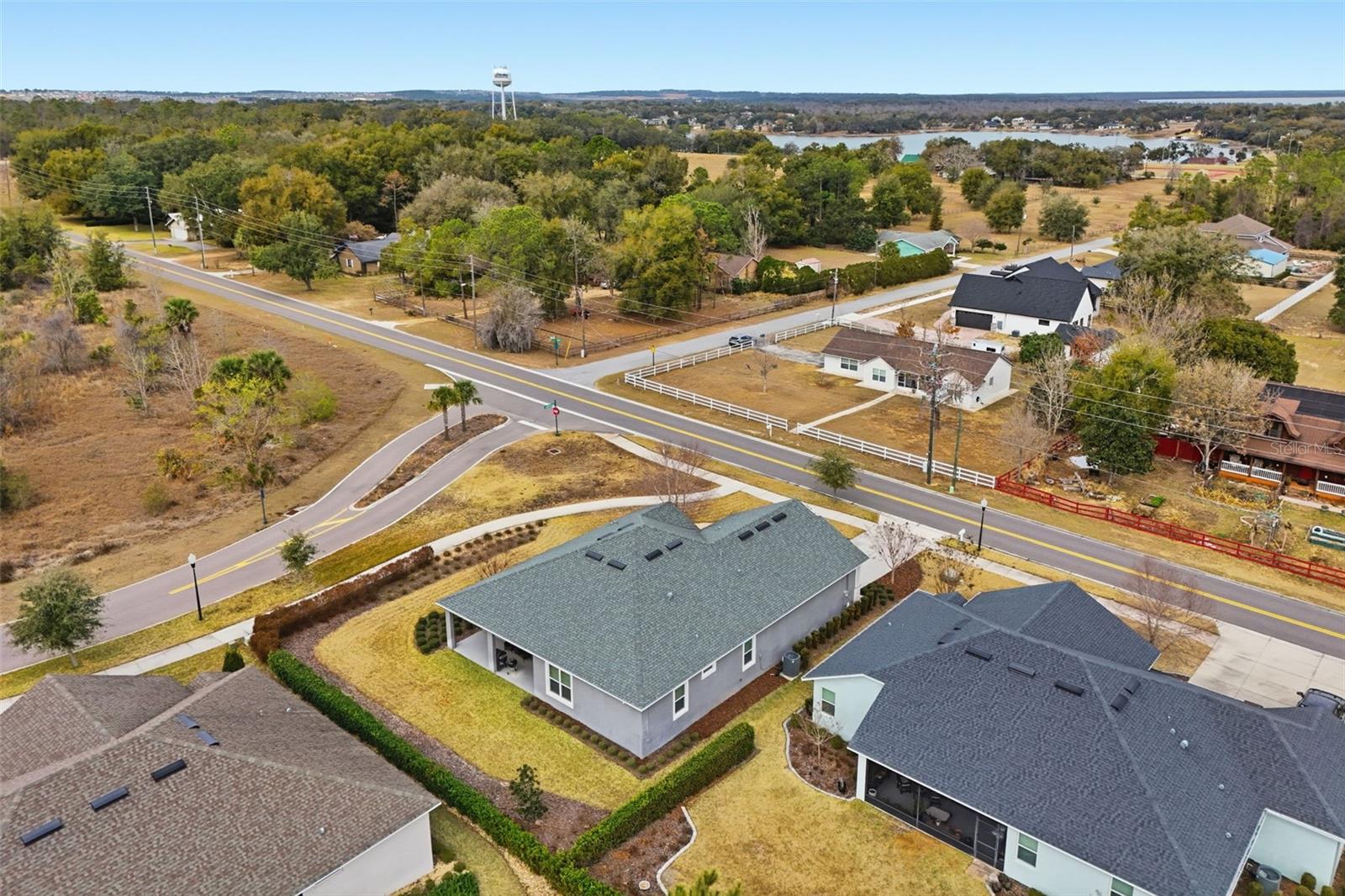 Image 40 of 41 For 16824 Ridgewood Avenue