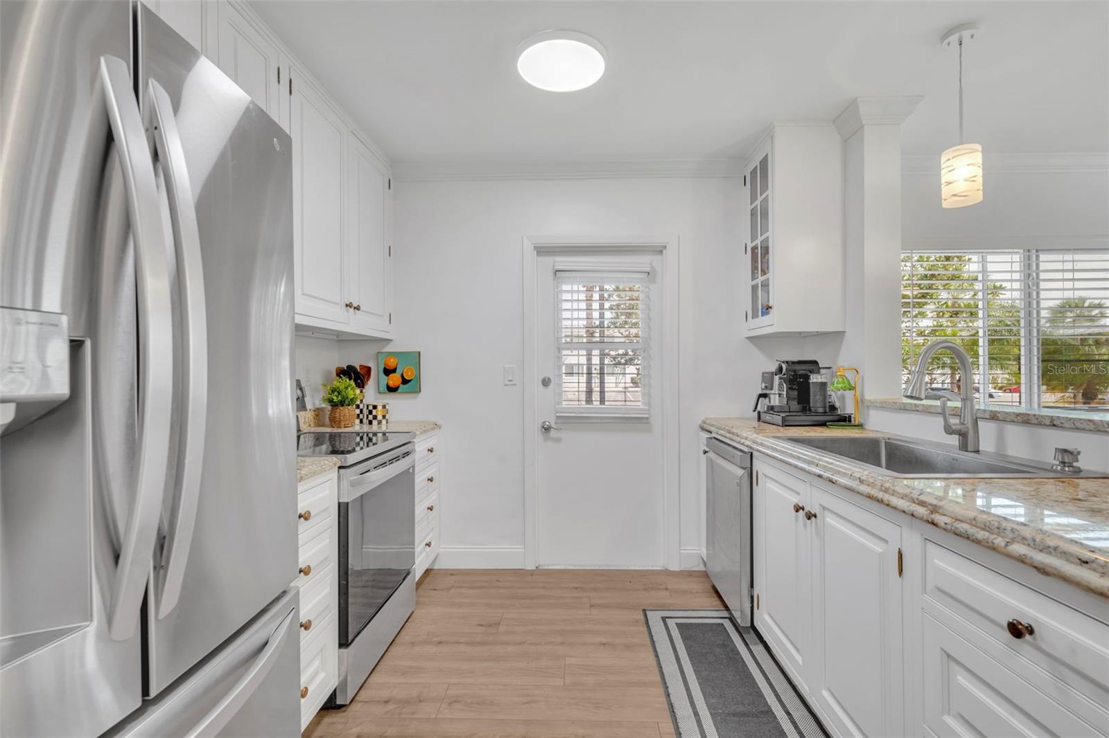 Image 15 of 30 For 1140 Orlando Avenue F-1