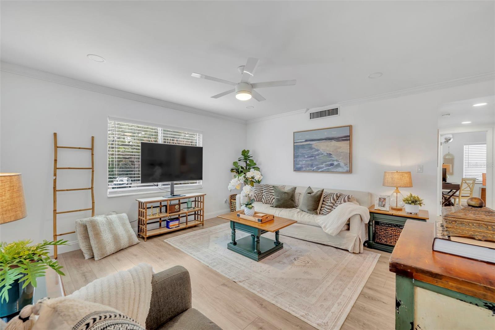 Image 9 of 30 For 1140 Orlando Avenue F-1