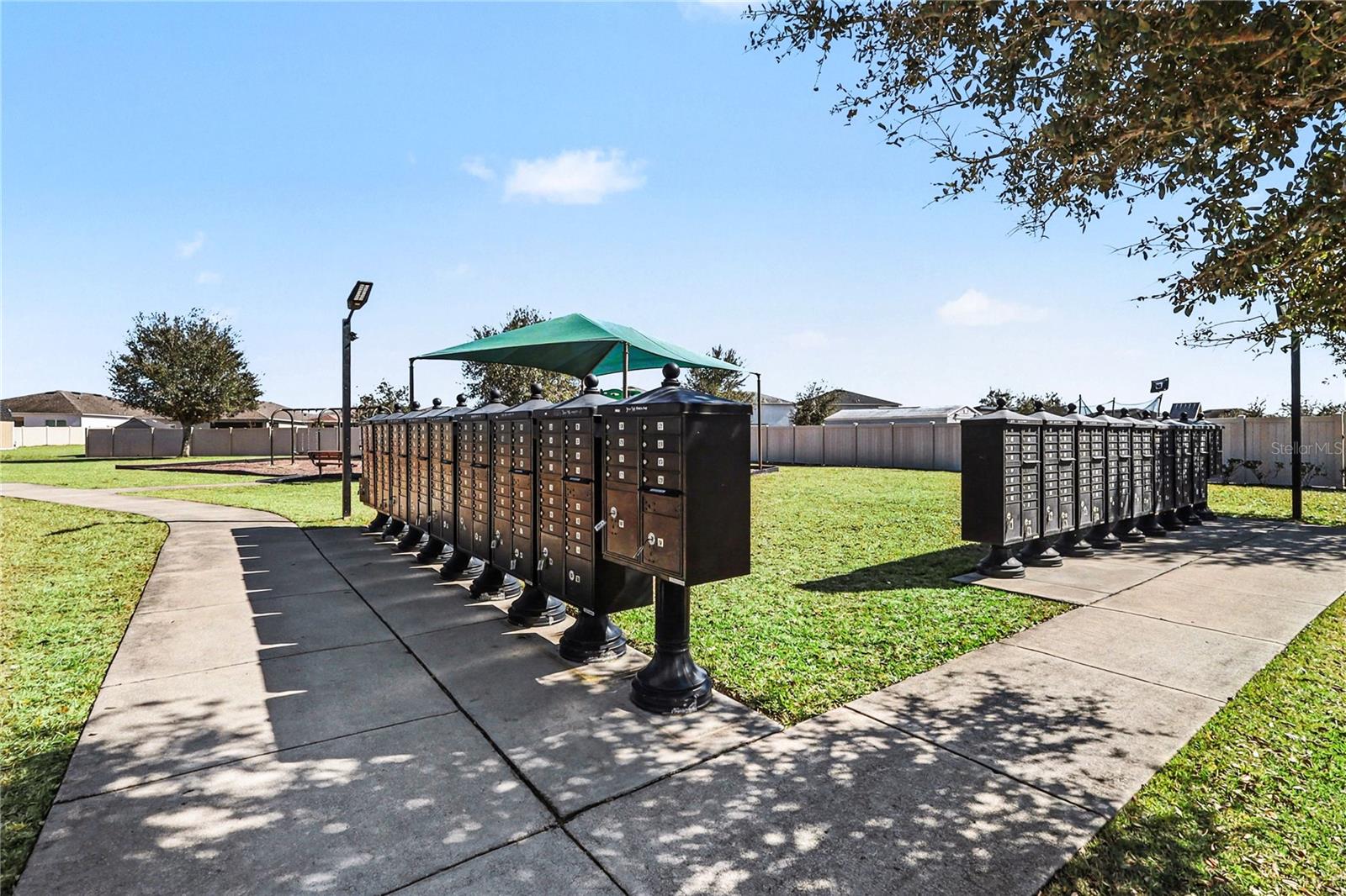 Image 11 of 14 For 257 Hamlet Loop