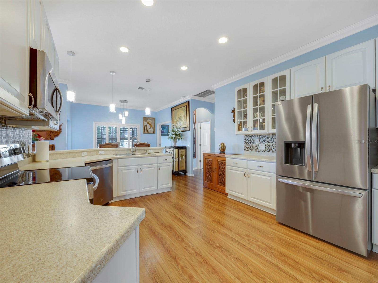 Image 10 of 37 For 246 New River Drive