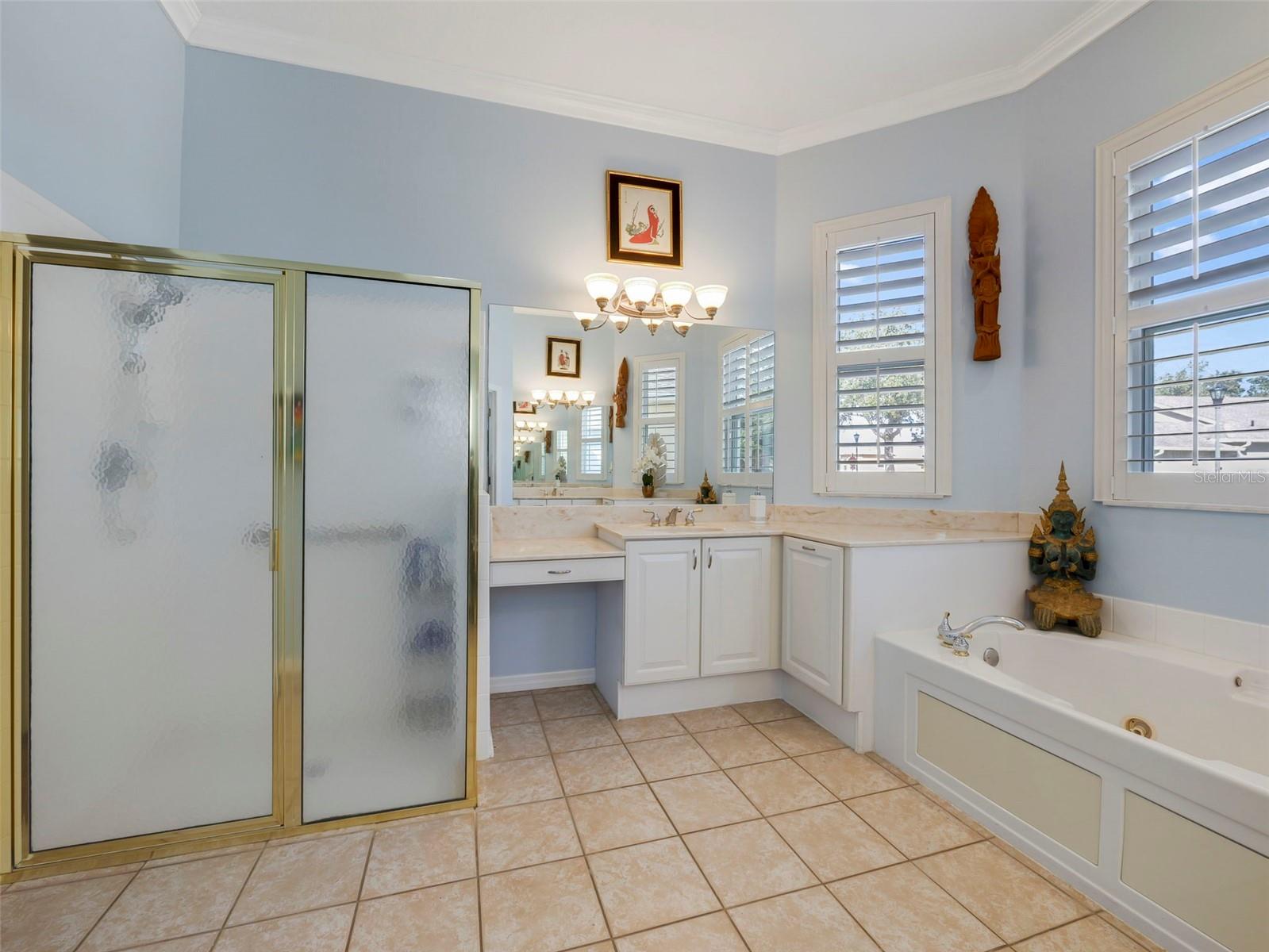 Image 14 of 37 For 246 New River Drive