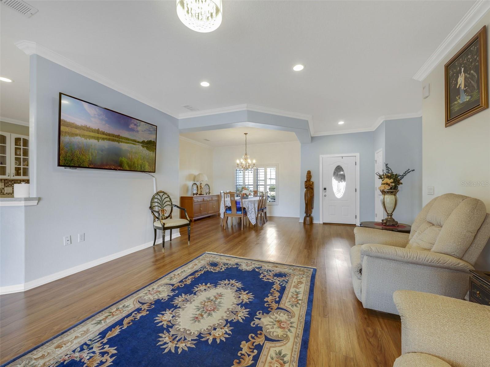 Image 4 of 37 For 246 New River Drive