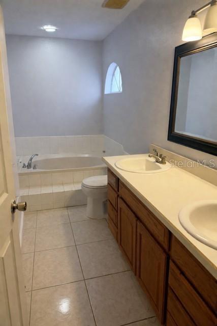 Image 11 of 22 For 382 Moffat Loop