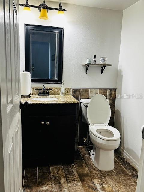 Image 18 of 22 For 382 Moffat Loop