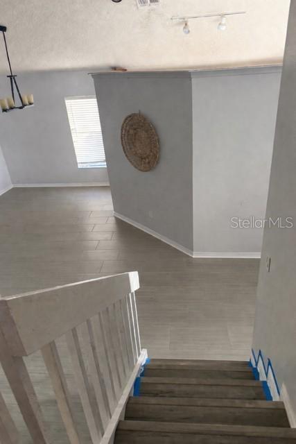 Image 4 of 22 For 382 Moffat Loop