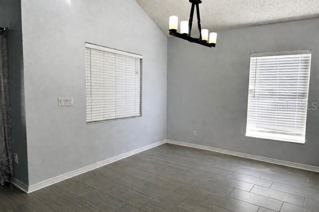 Image 7 of 22 For 382 Moffat Loop