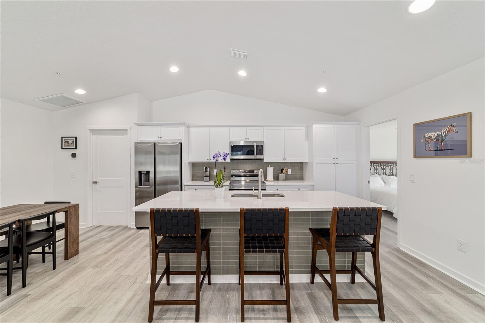 Image 16 of 39 For 4400 74th Terrace