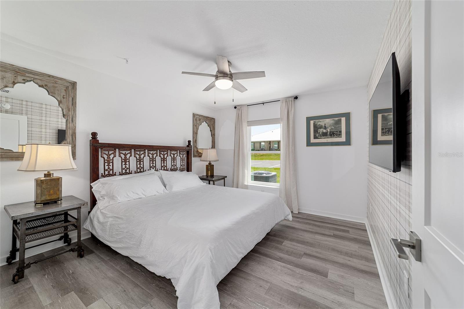 Image 17 of 39 For 4400 74th Terrace