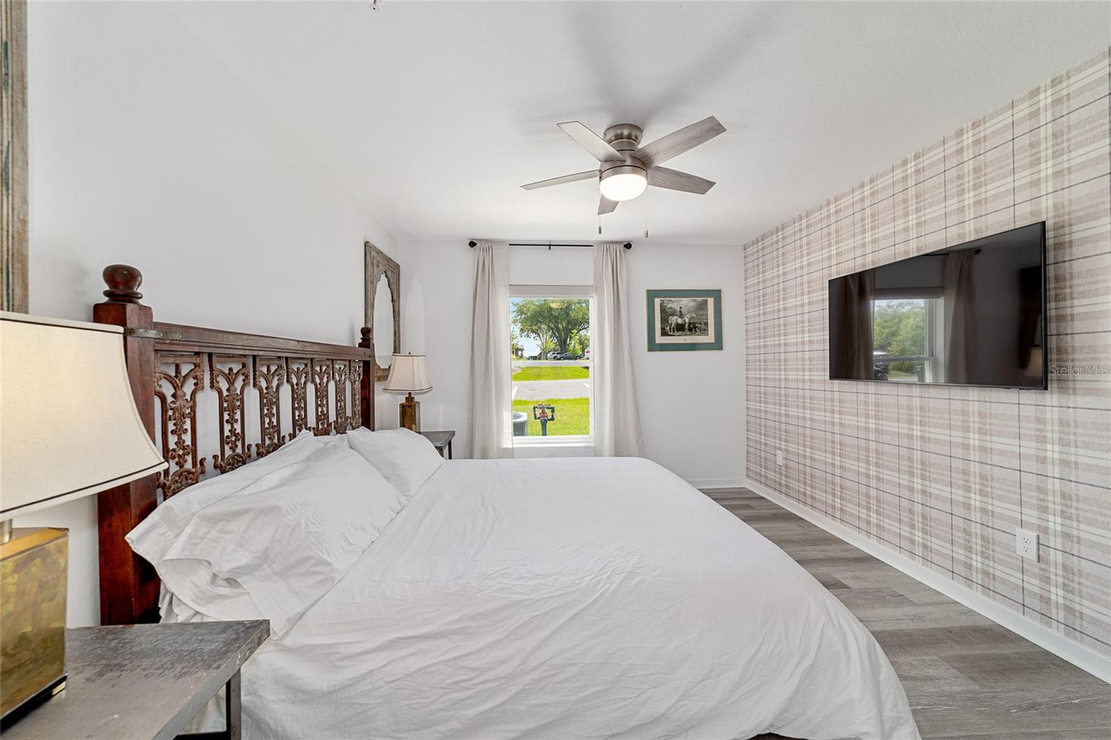 Image 20 of 39 For 4400 74th Terrace