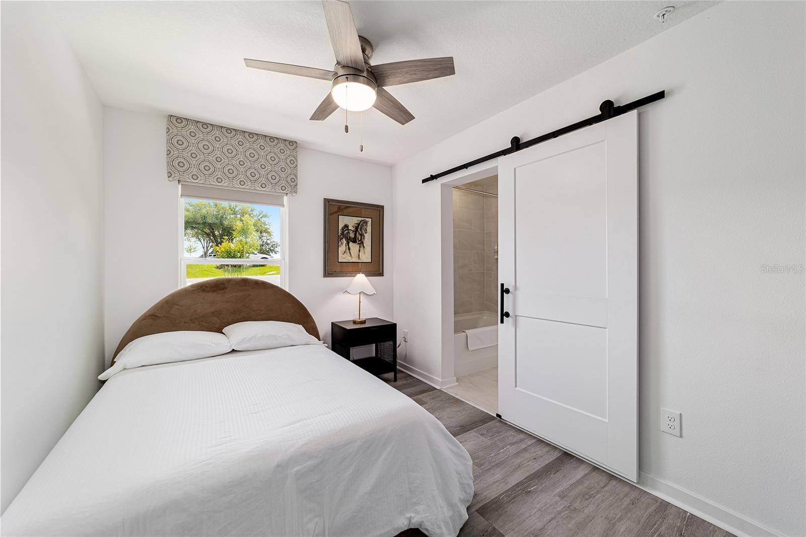 Image 28 of 39 For 4400 74th Terrace