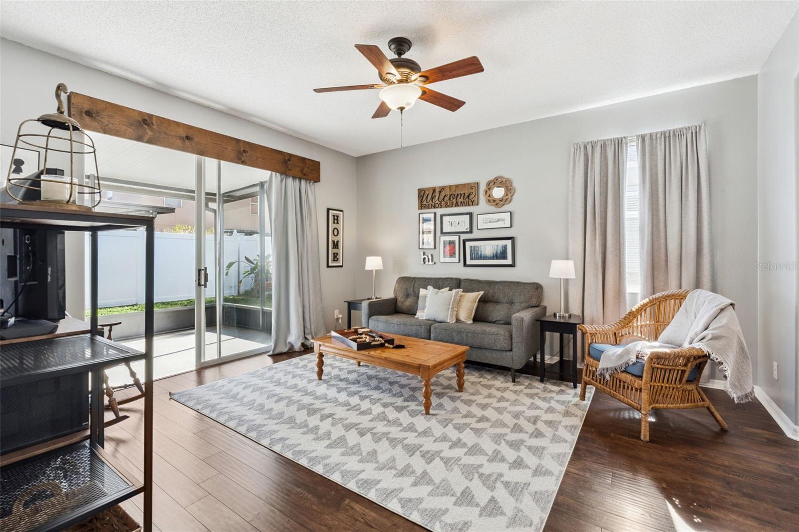 Image 9 of 29 For 14214 Castlerock Drive