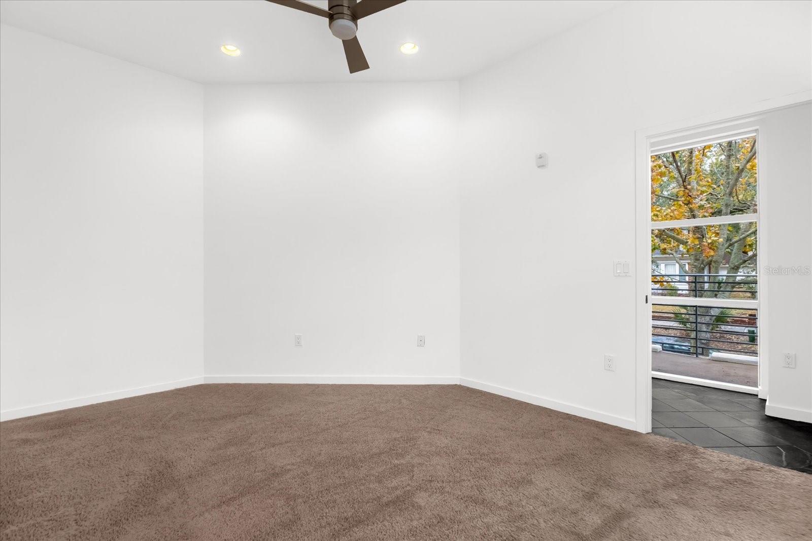 Image 18 of 30 For 1 Eola Drive 3