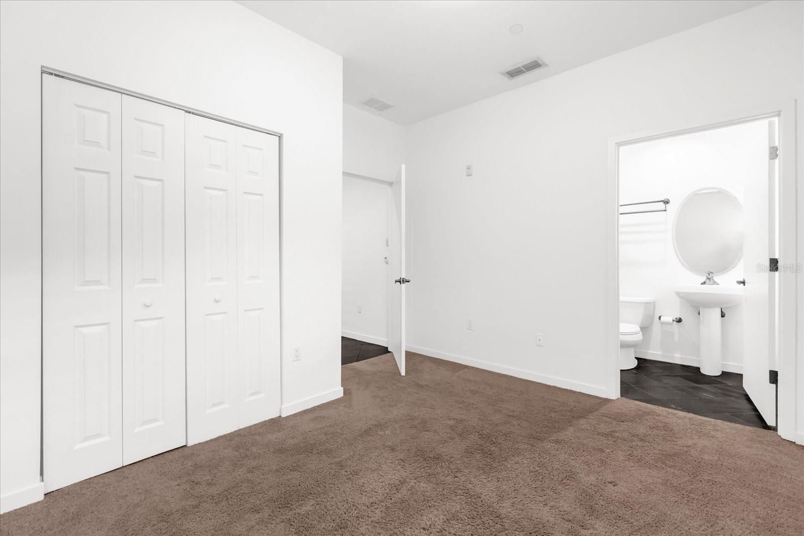 Image 26 of 30 For 1 Eola Drive 3