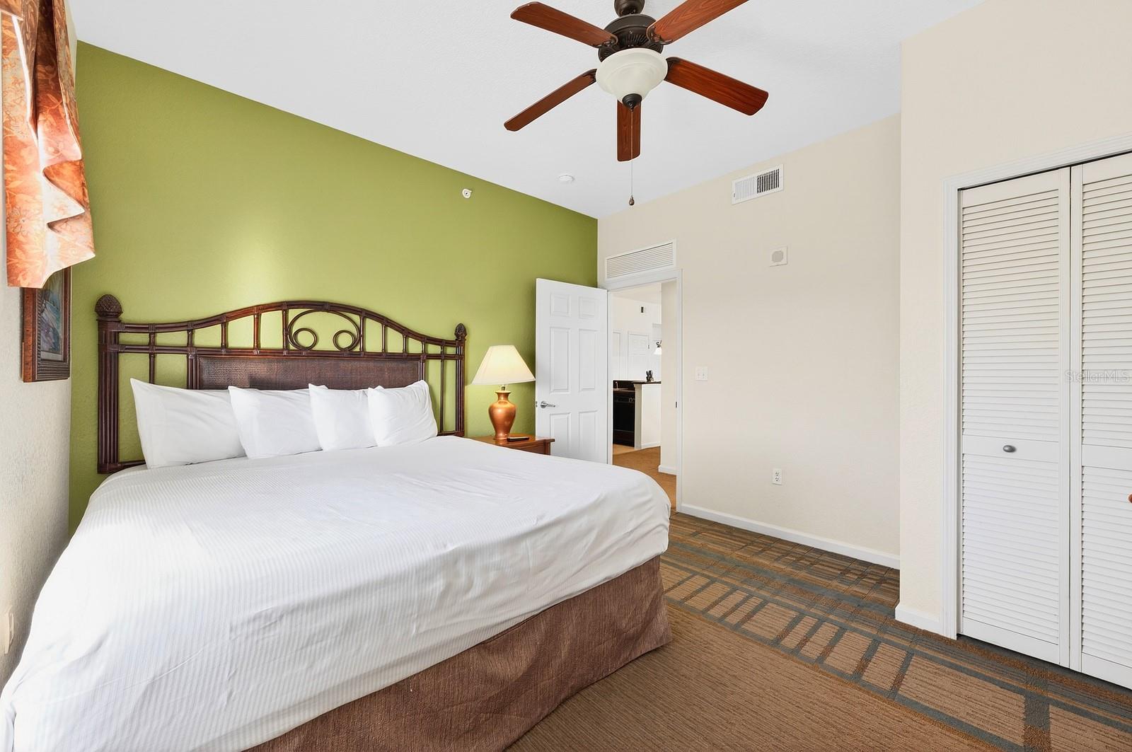 Image 18 of 36 For 8125 Resort Village Drive 5901