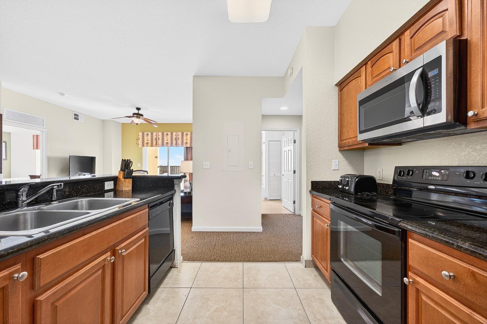 Image 8 of 36 For 8125 Resort Village Drive 5901