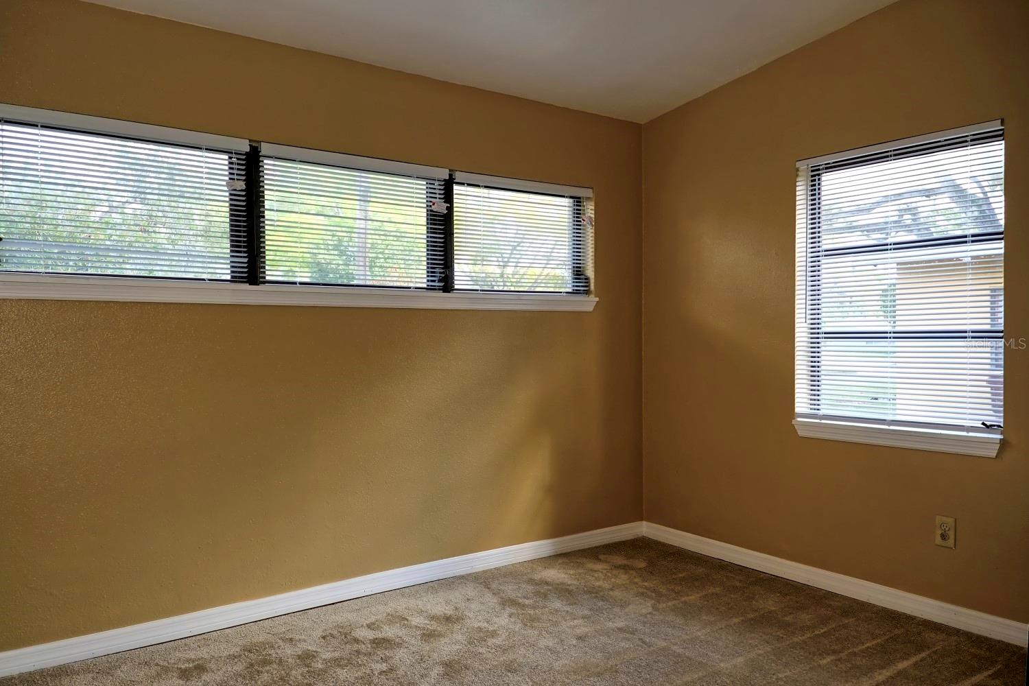 Image 9 of 21 For 882 Prim Drive