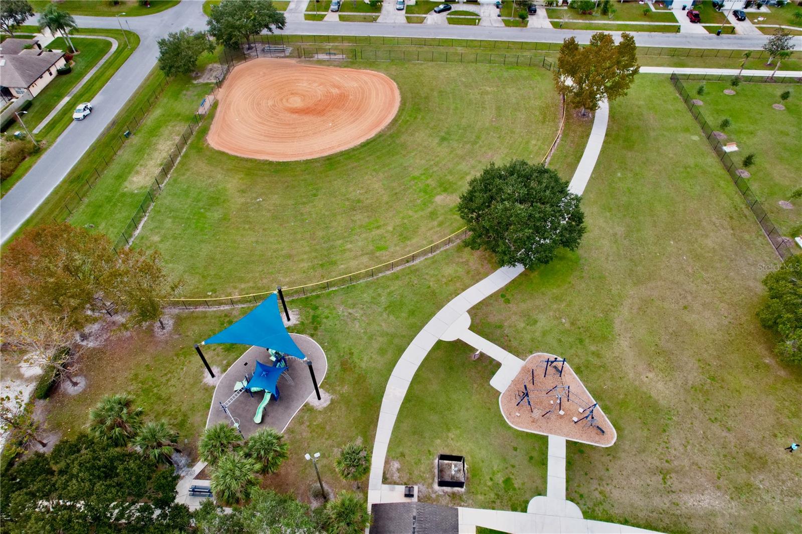 Image 19 of 23 For 19115 Meredith Parkway