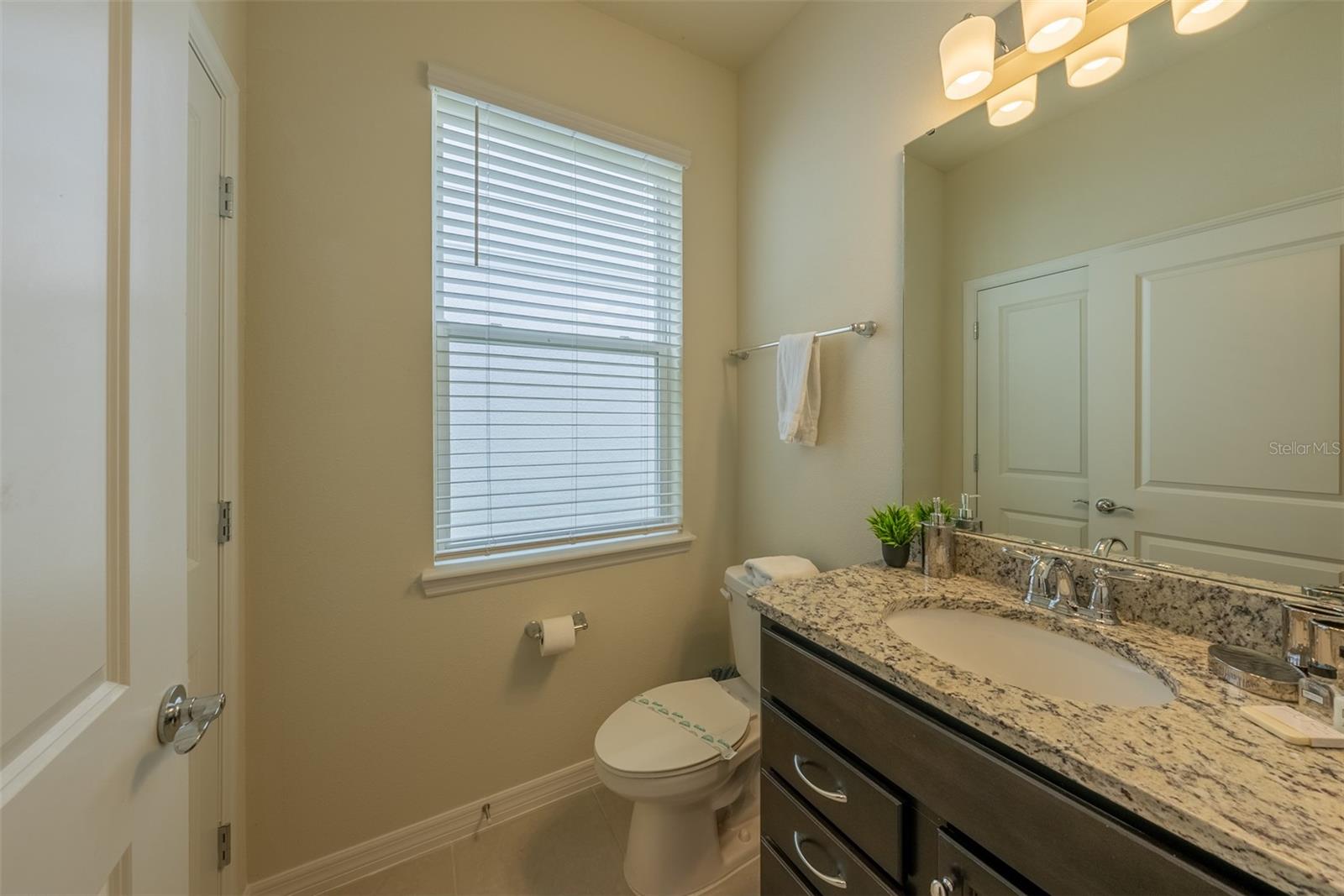 Image 18 of 36 For 4057 Lana Avenue