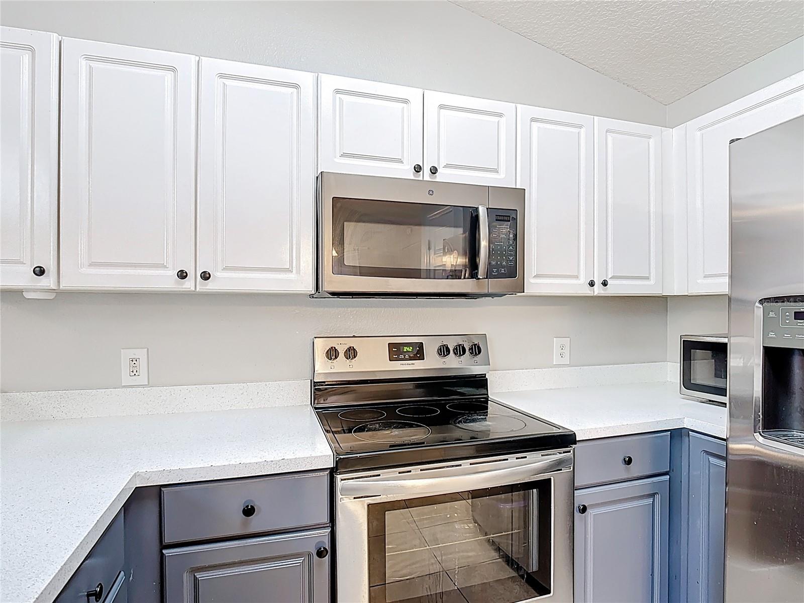 Image 20 of 48 For 4611 Cumbrian Lakes Drive