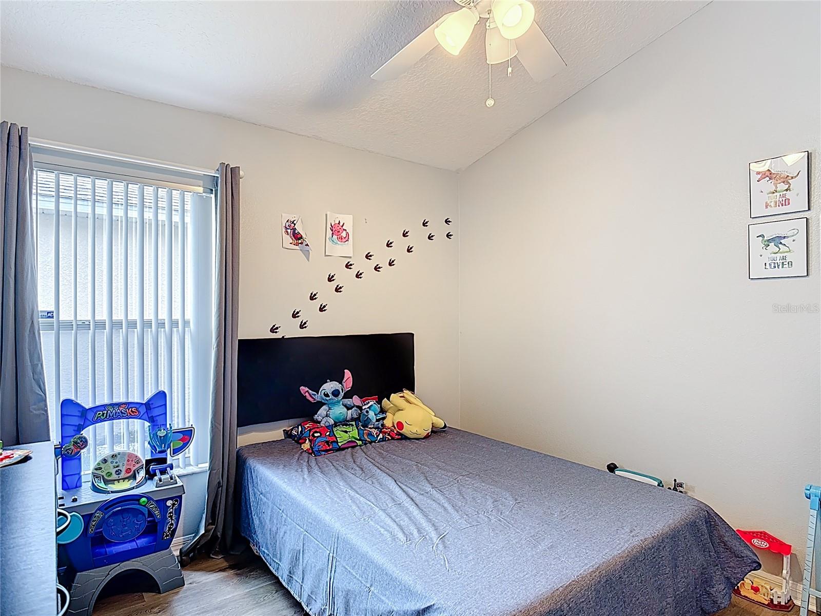 Image 23 of 48 For 4611 Cumbrian Lakes Drive