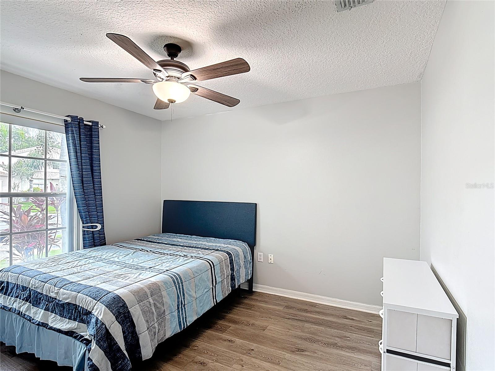 Image 25 of 48 For 4611 Cumbrian Lakes Drive