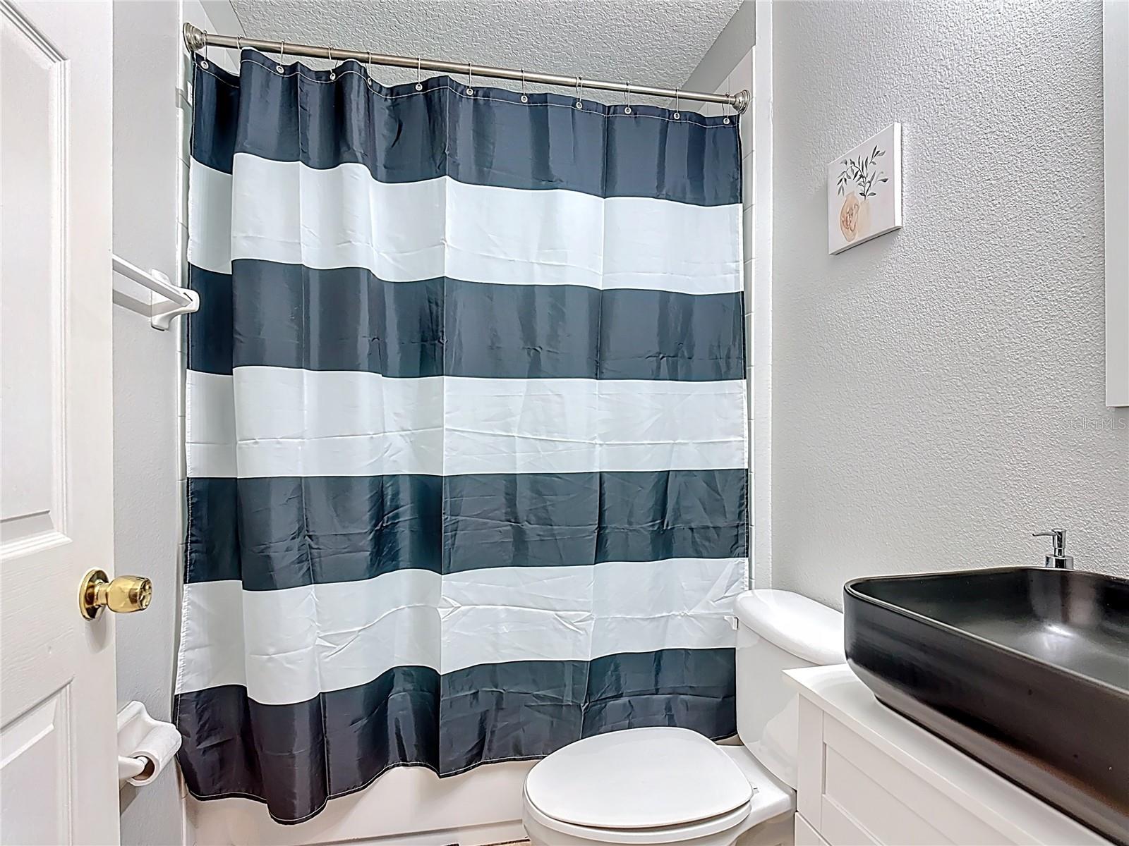 Image 28 of 48 For 4611 Cumbrian Lakes Drive