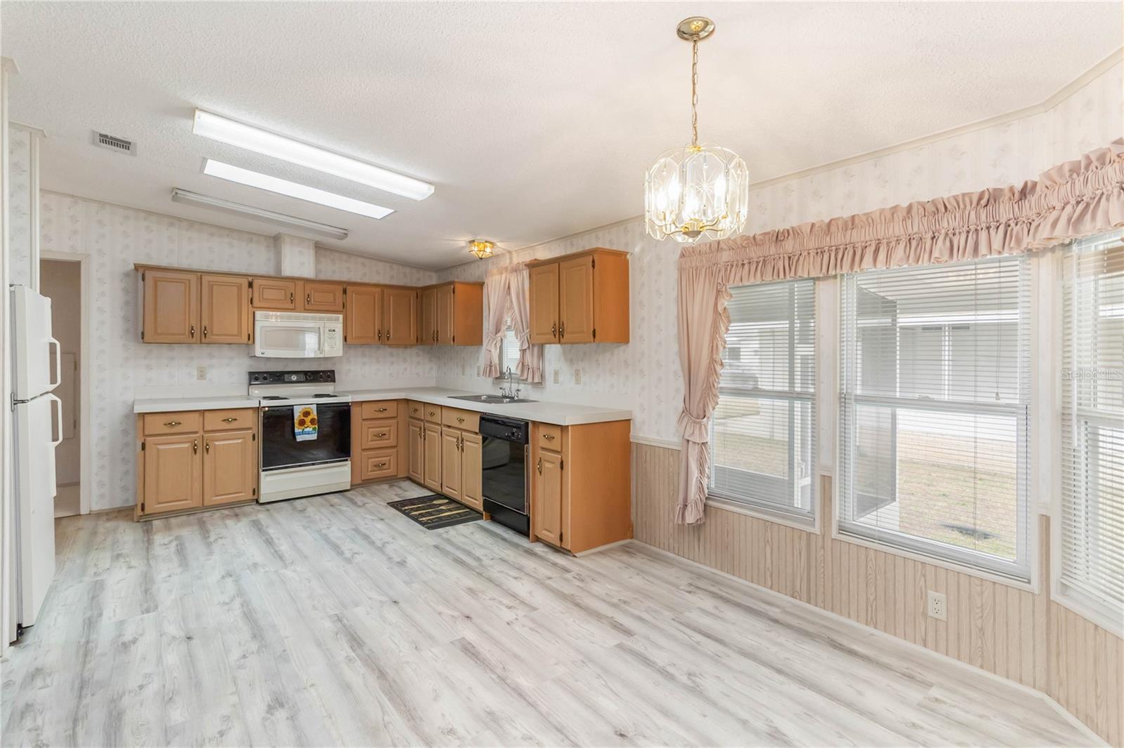 Image 14 of 38 For 2517 Independence Lane