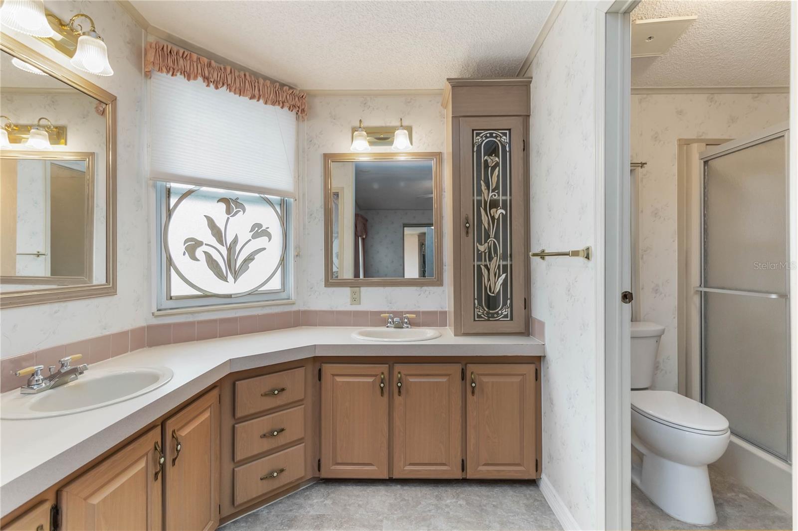 Image 19 of 38 For 2517 Independence Lane