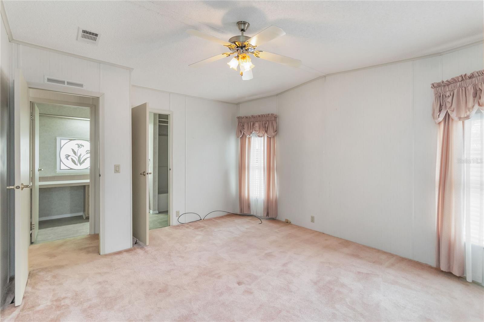 Image 22 of 38 For 2517 Independence Lane