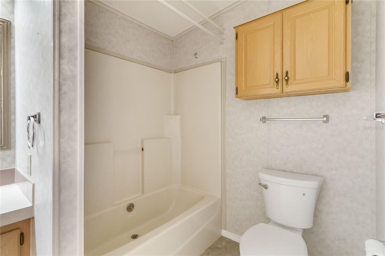 Image 25 of 38 For 2517 Independence Lane