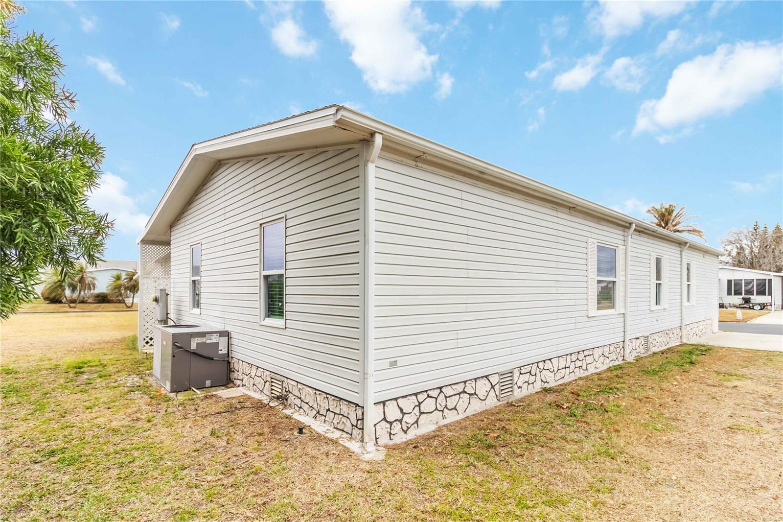 Image 29 of 38 For 2517 Independence Lane