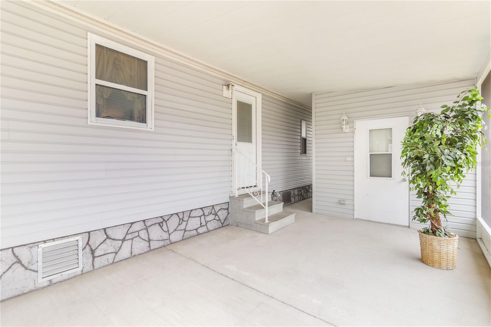 Image 4 of 38 For 2517 Independence Lane