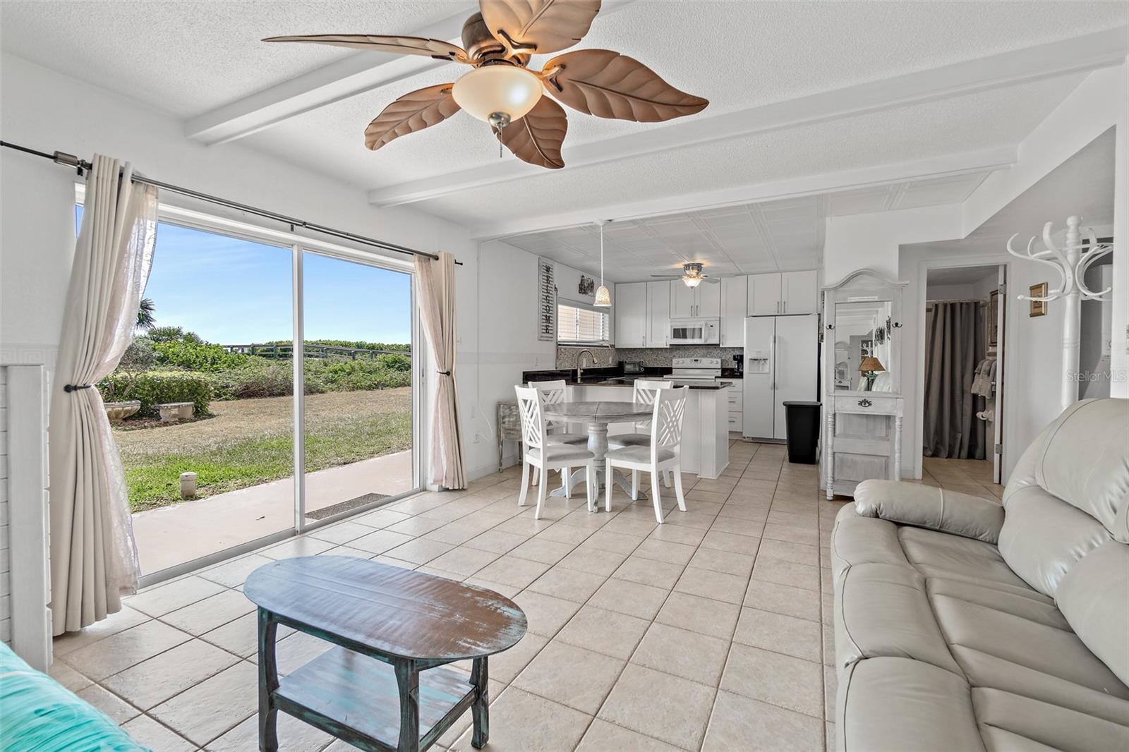 Image 12 of 45 For 3150 Atlantic Avenue 2-660