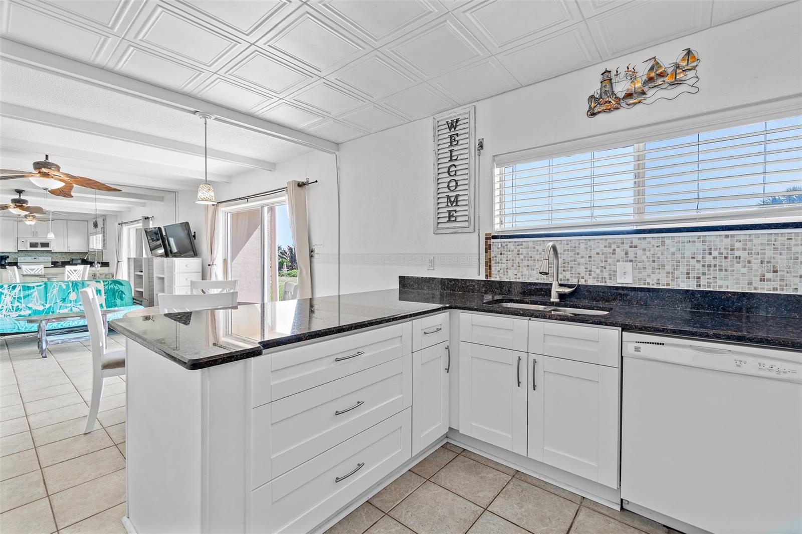 Image 13 of 45 For 3150 Atlantic Avenue 2-660