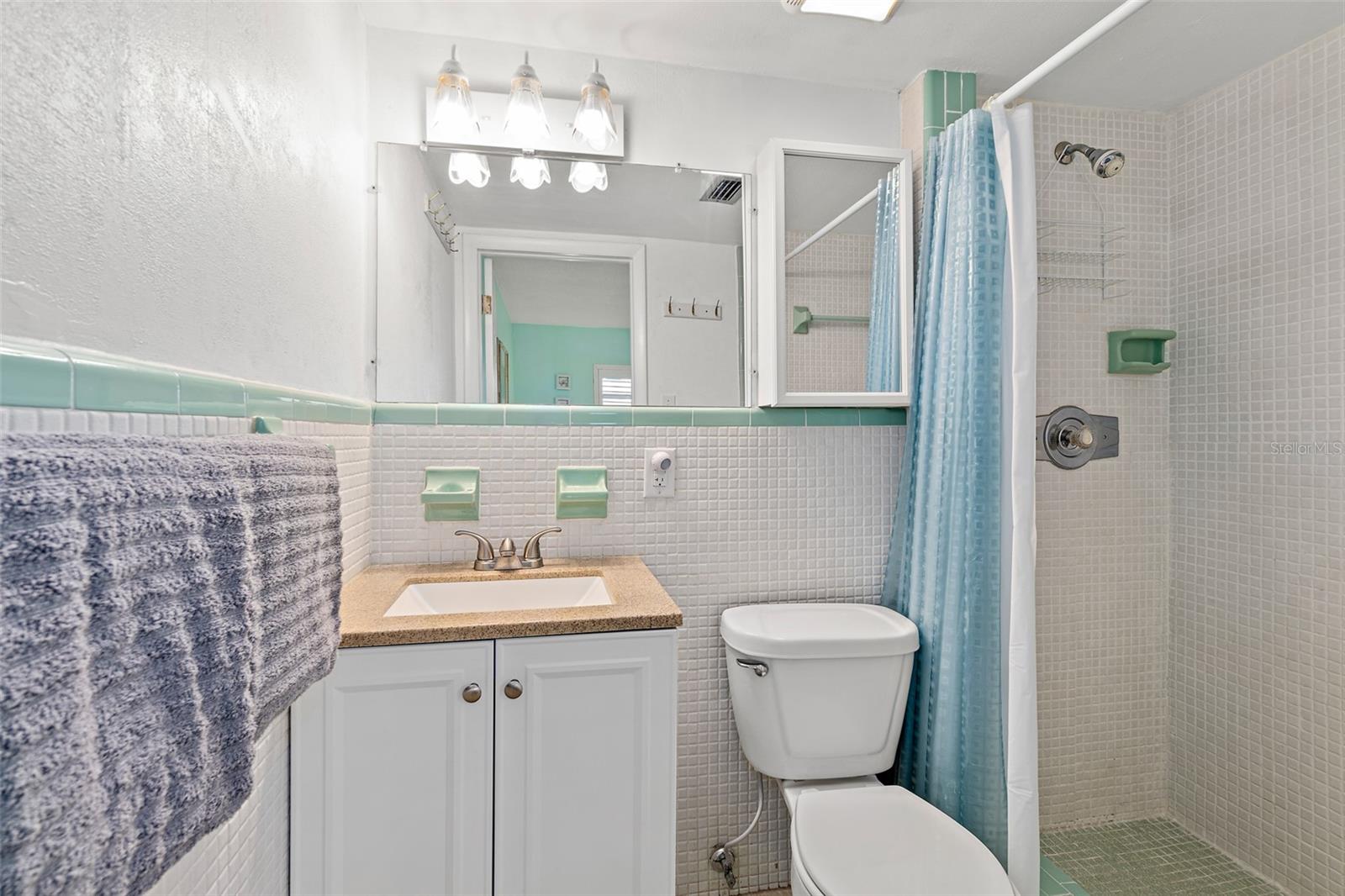 Image 18 of 45 For 3150 Atlantic Avenue 2-660