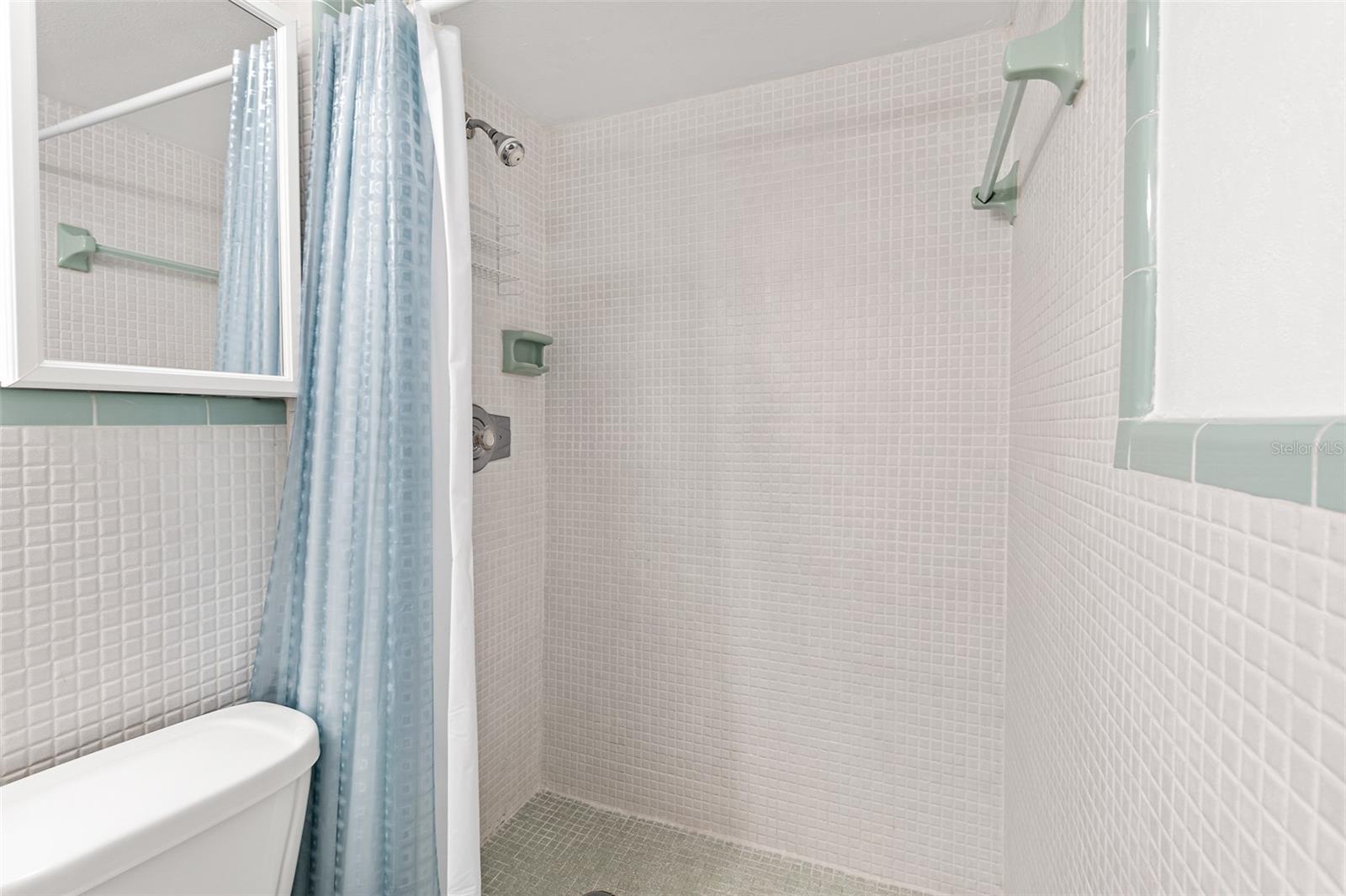 Image 19 of 45 For 3150 Atlantic Avenue 2-660