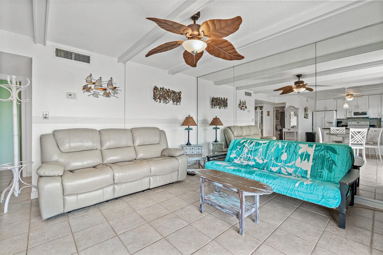 Image 22 of 45 For 3150 Atlantic Avenue 2-660